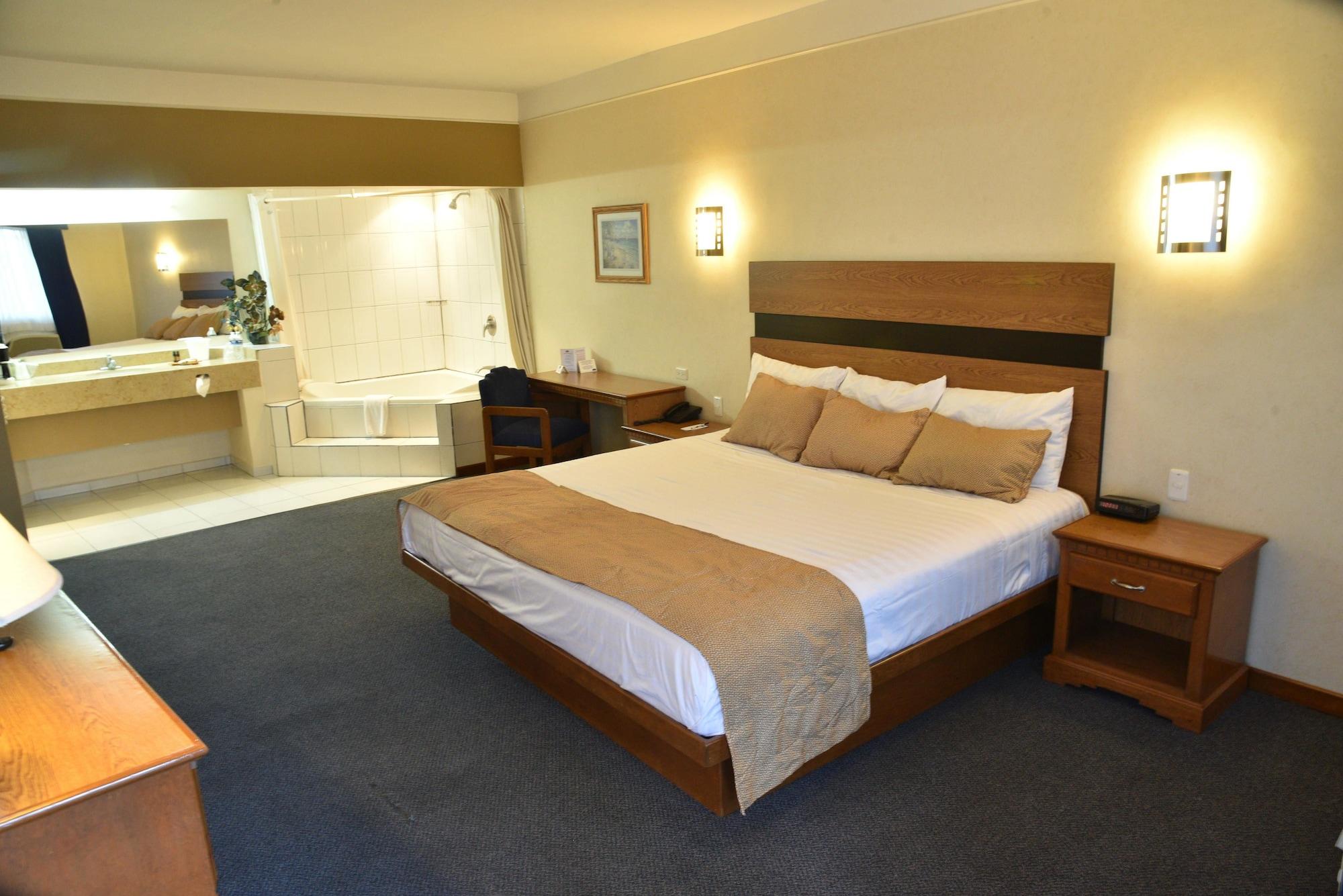 American Inn Hotel & Suites Parral Zewnętrze zdjęcie
