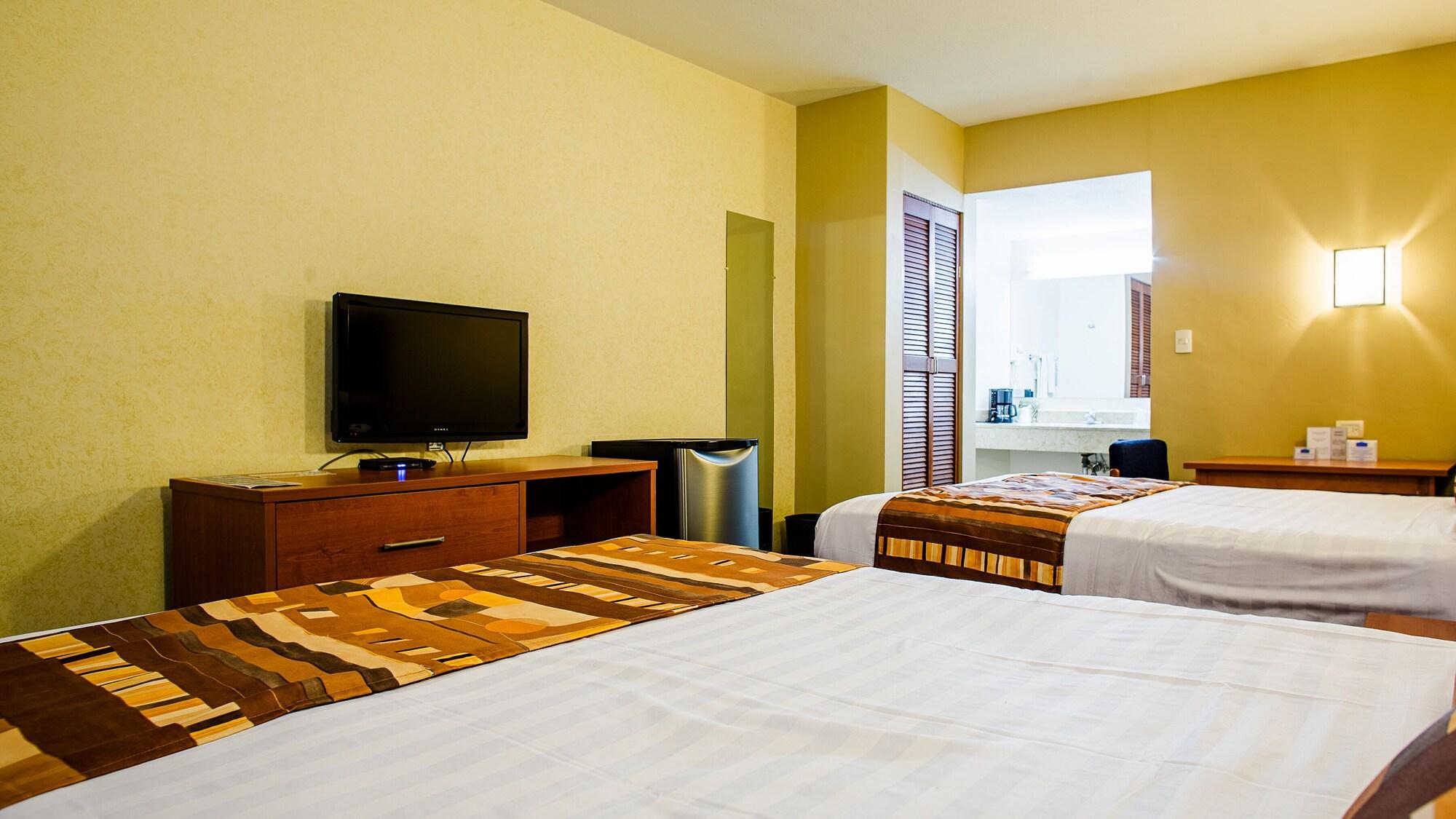 American Inn Hotel & Suites Parral Zewnętrze zdjęcie