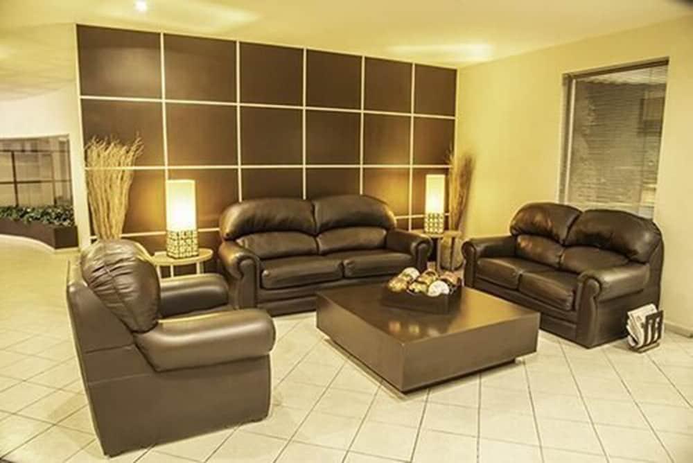American Inn Hotel & Suites Parral Zewnętrze zdjęcie