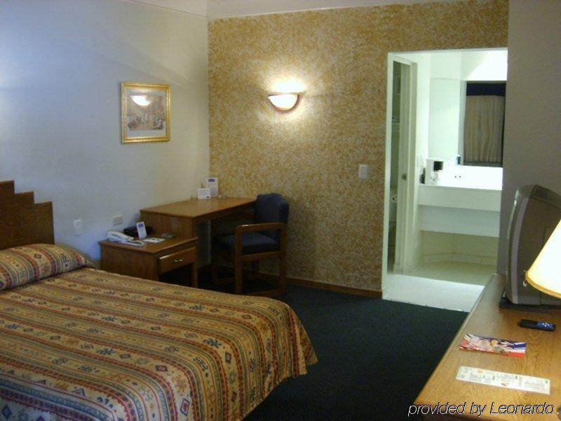 American Inn Hotel & Suites Parral Zewnętrze zdjęcie