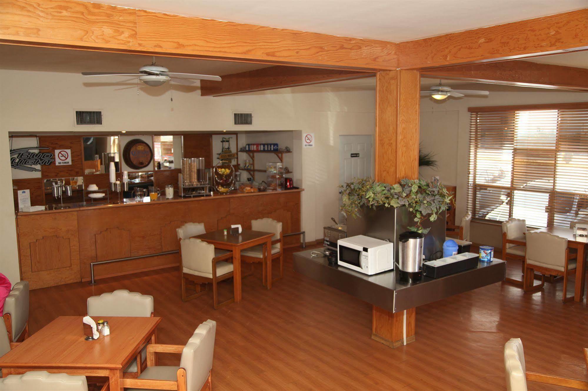 American Inn Hotel & Suites Parral Zewnętrze zdjęcie